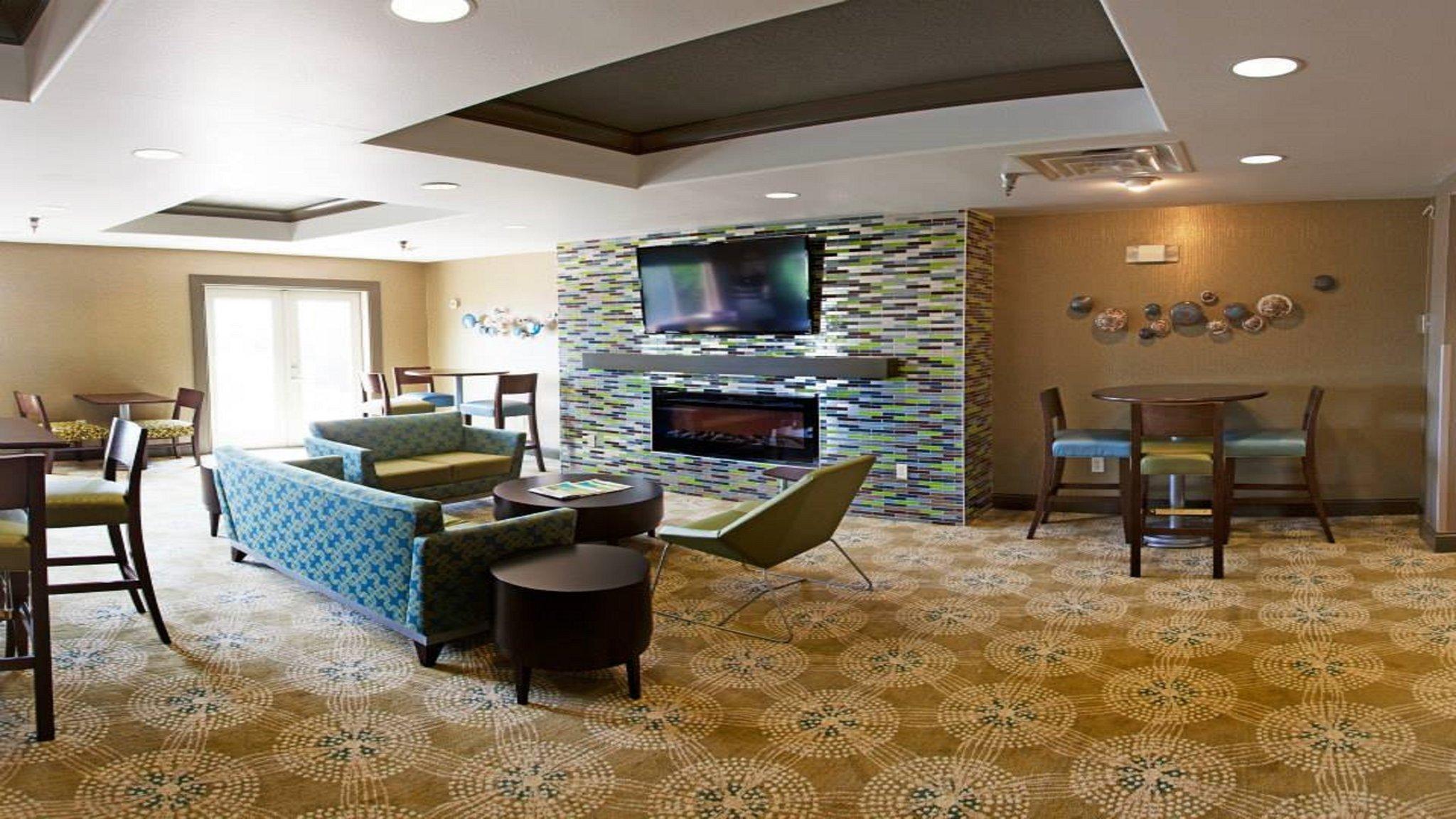 Holiday Inn Express Hotel & Suites Sioux Falls-Brandon By Ihg Exterior photo
