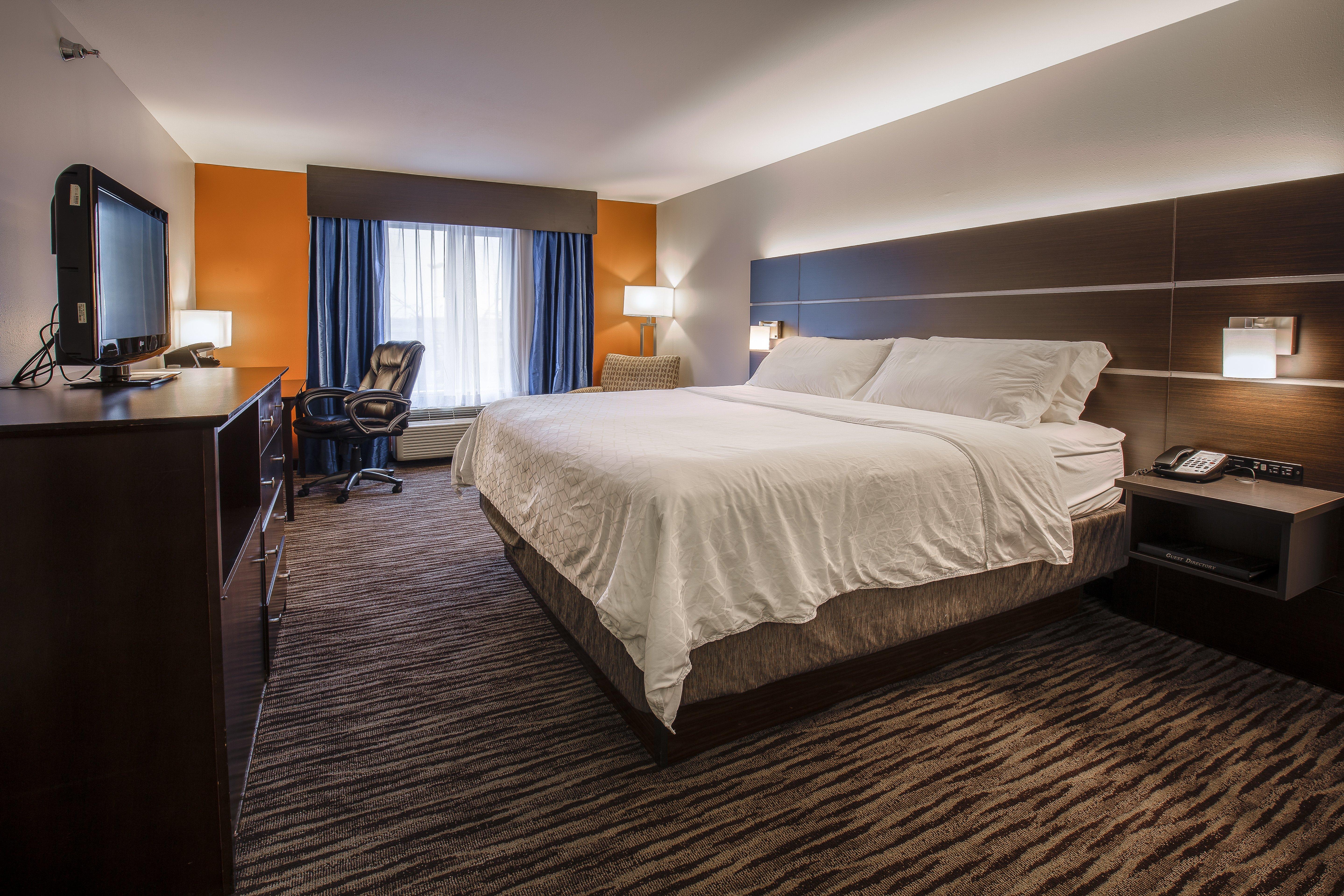 Holiday Inn Express Hotel & Suites Sioux Falls-Brandon By Ihg Exterior photo