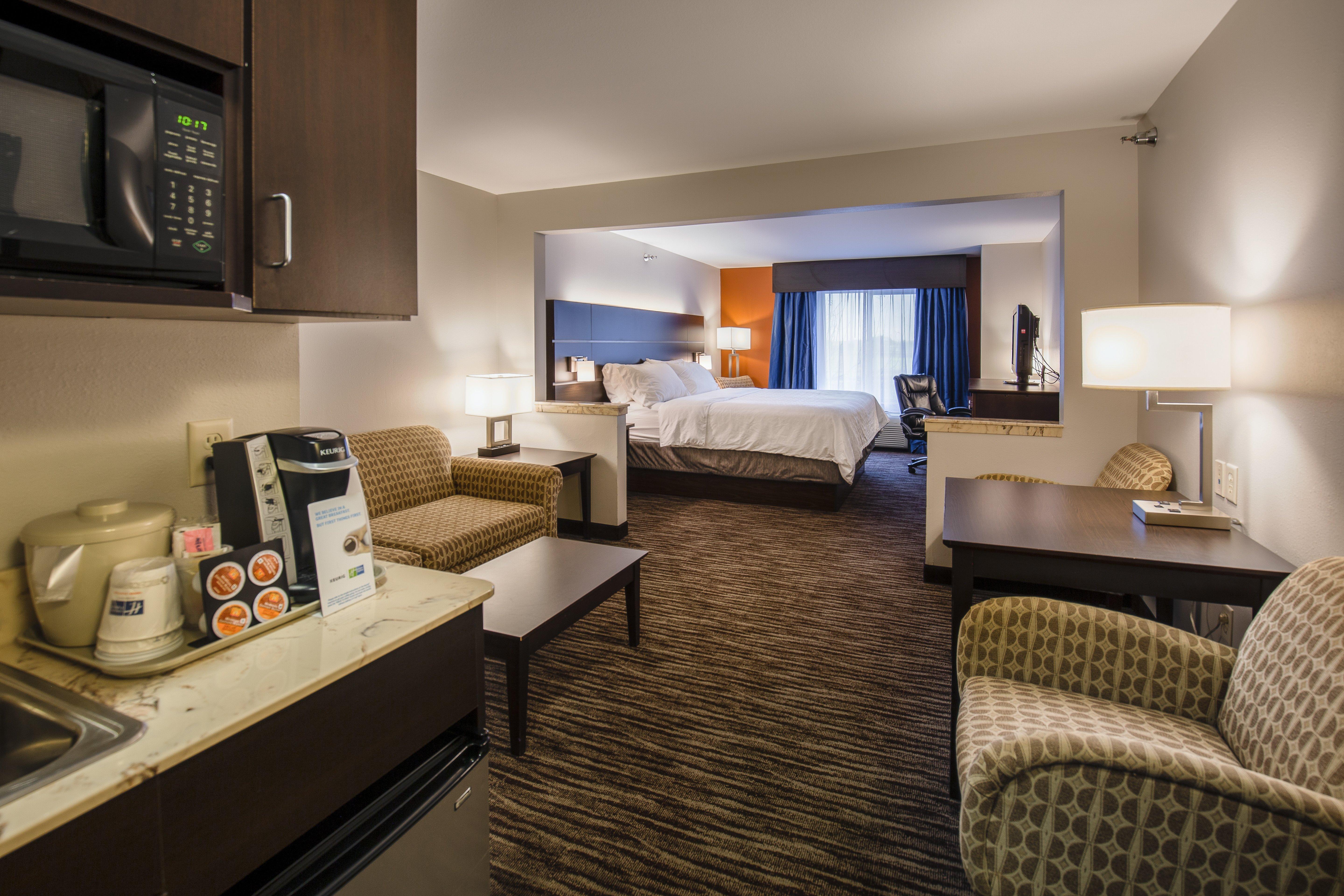 Holiday Inn Express Hotel & Suites Sioux Falls-Brandon By Ihg Exterior photo