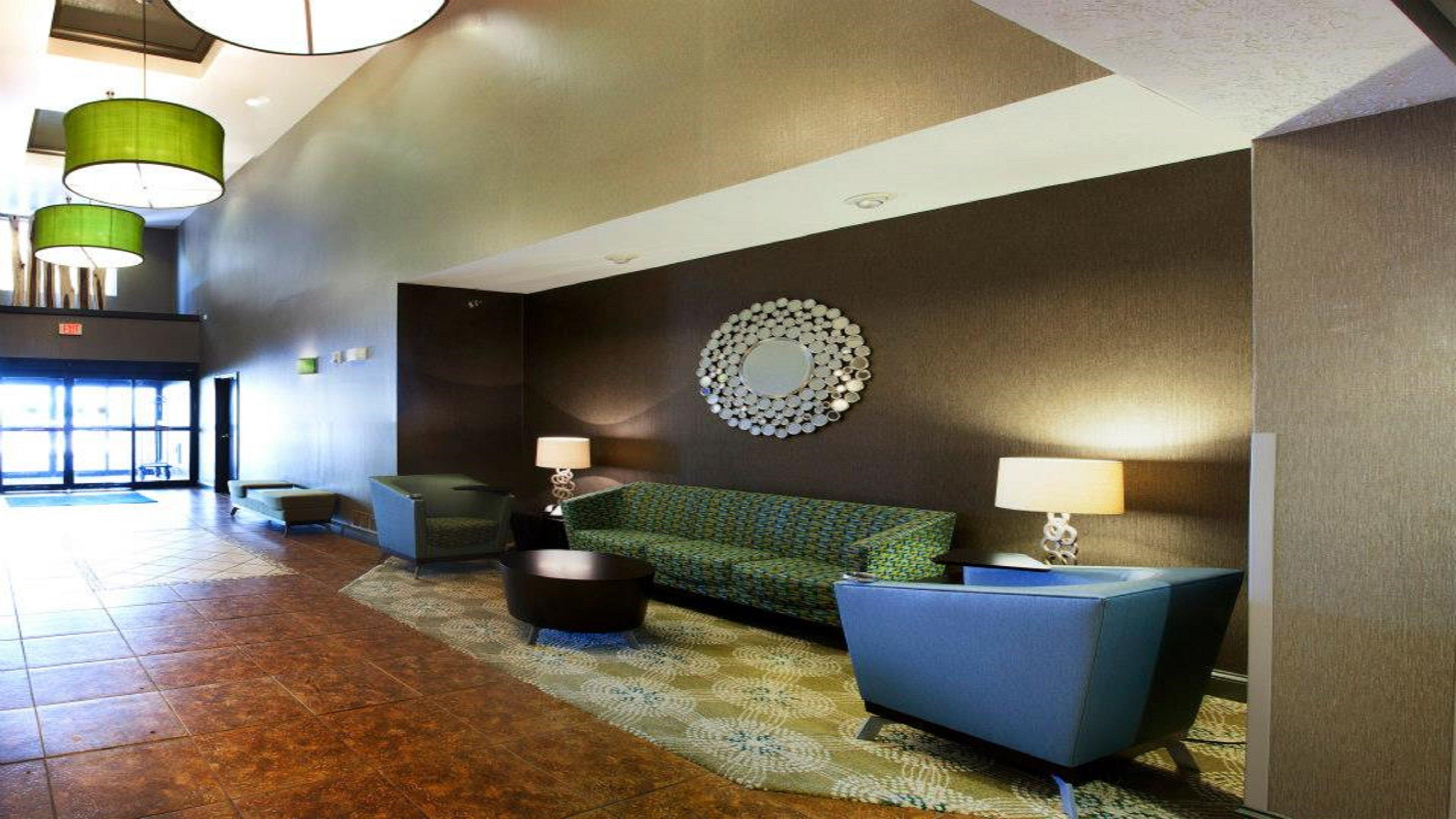 Holiday Inn Express Hotel & Suites Sioux Falls-Brandon By Ihg Exterior photo