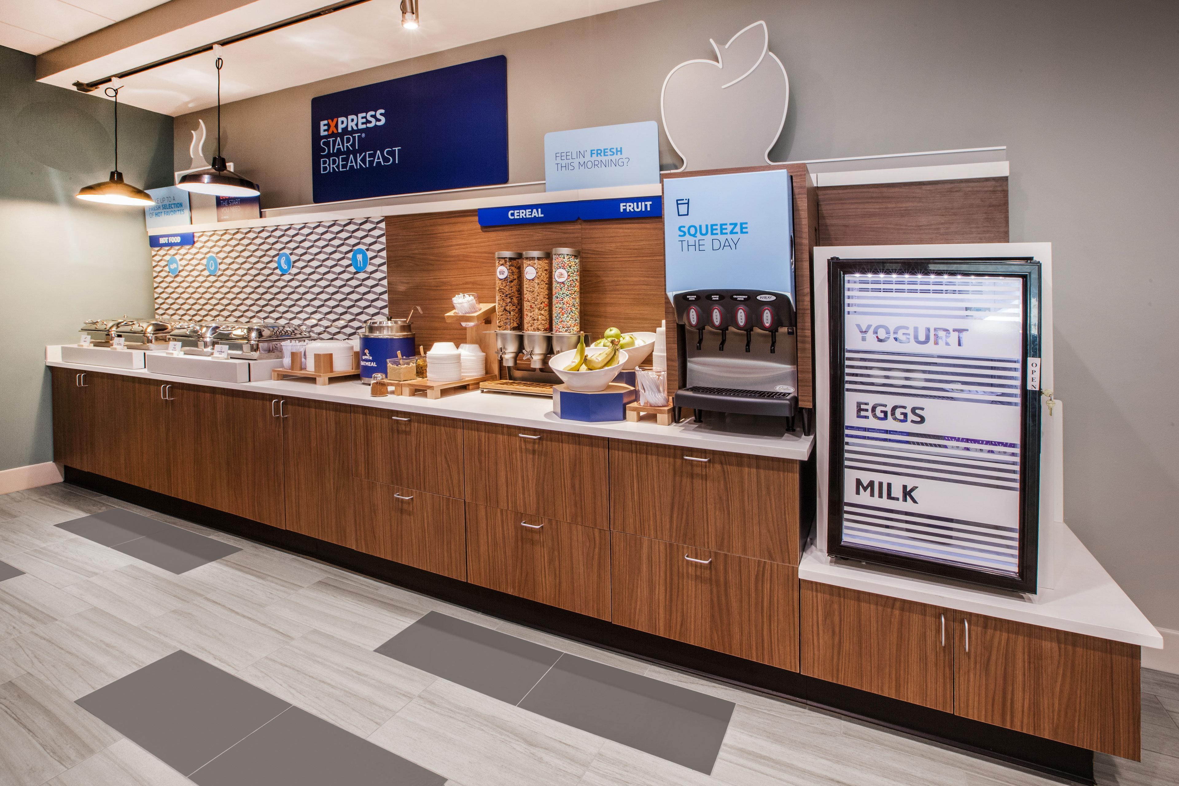 Holiday Inn Express Hotel & Suites Sioux Falls-Brandon By Ihg Exterior photo