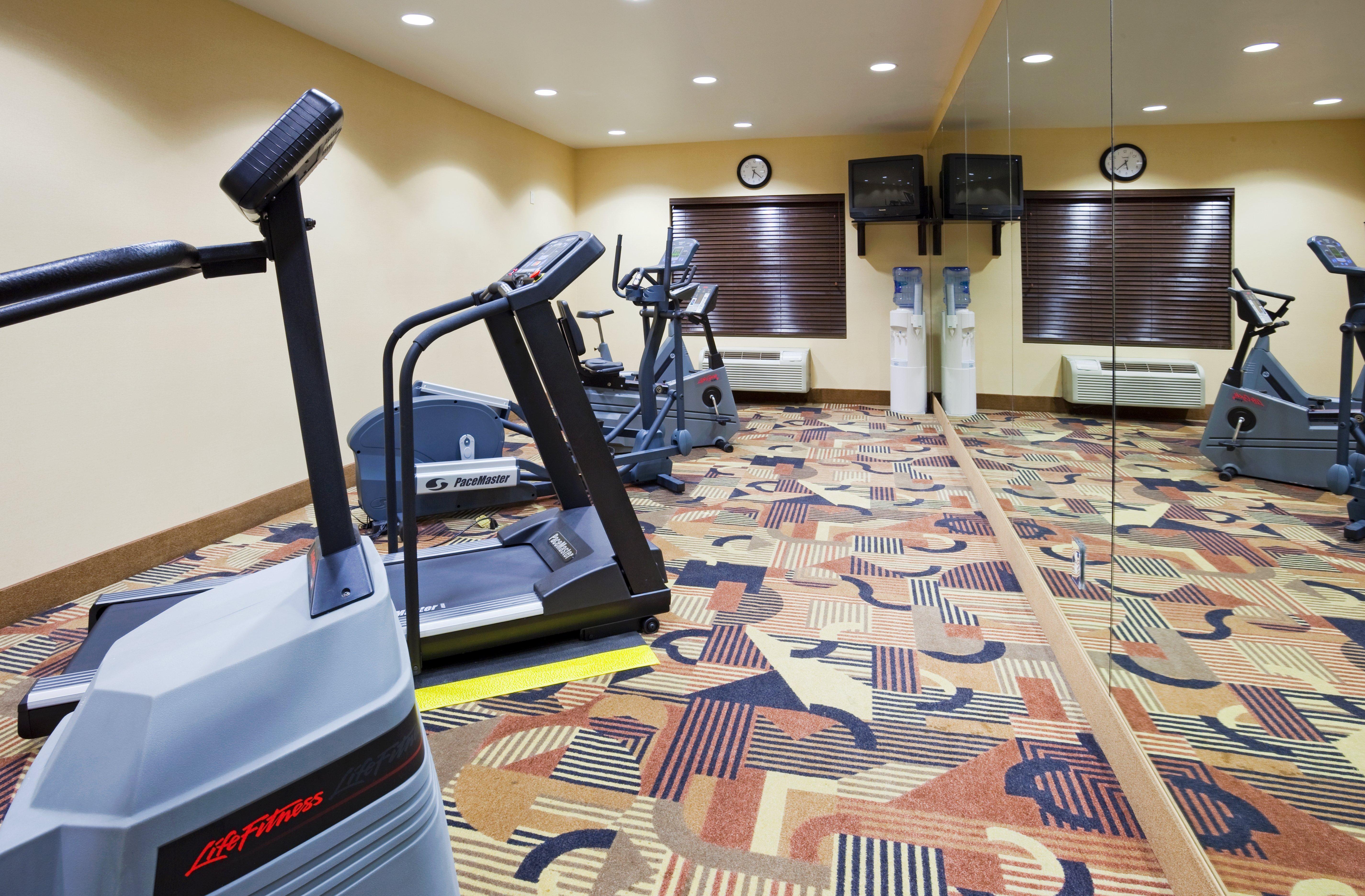 Holiday Inn Express Hotel & Suites Sioux Falls-Brandon By Ihg Exterior photo